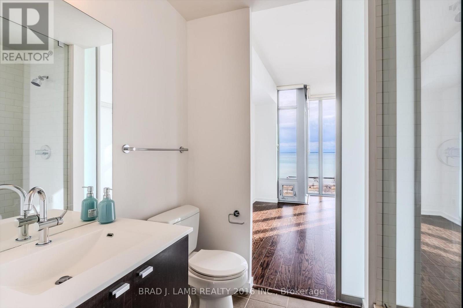 1305 - 103 The Queensway, Toronto, Ontario  M6S 5B3 - Photo 4 - W12703216