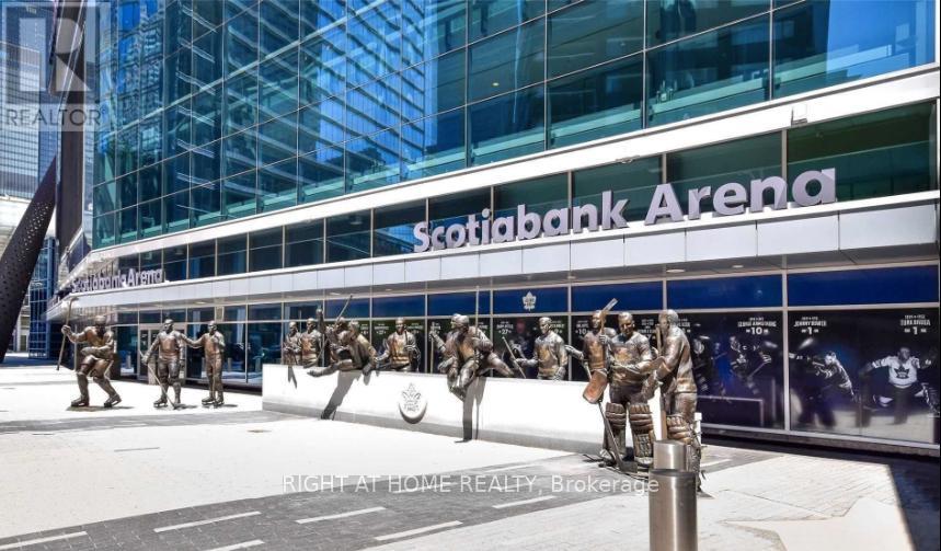 708 - 14 York Street, Toronto, Ontario  M5J 0B1 - Photo 31 - C12656132