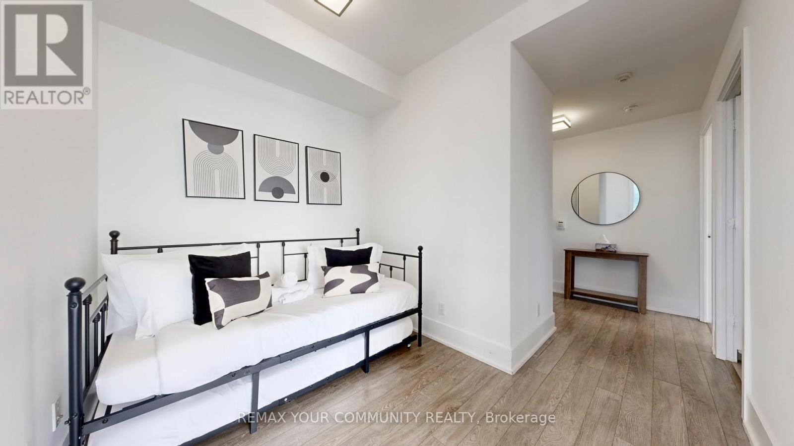 2912 - 300 Front Street, Toronto, Ontario  M5V 0E9 - Photo 26 - C12703024