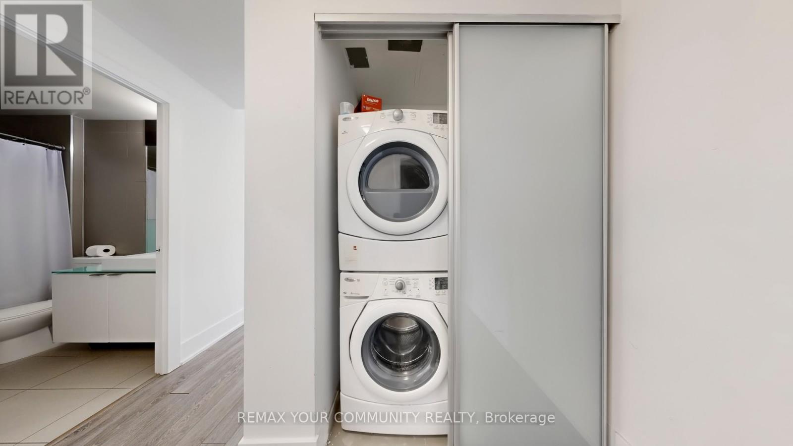 2912 - 300 Front Street, Toronto, Ontario  M5V 0E9 - Photo 29 - C12703024