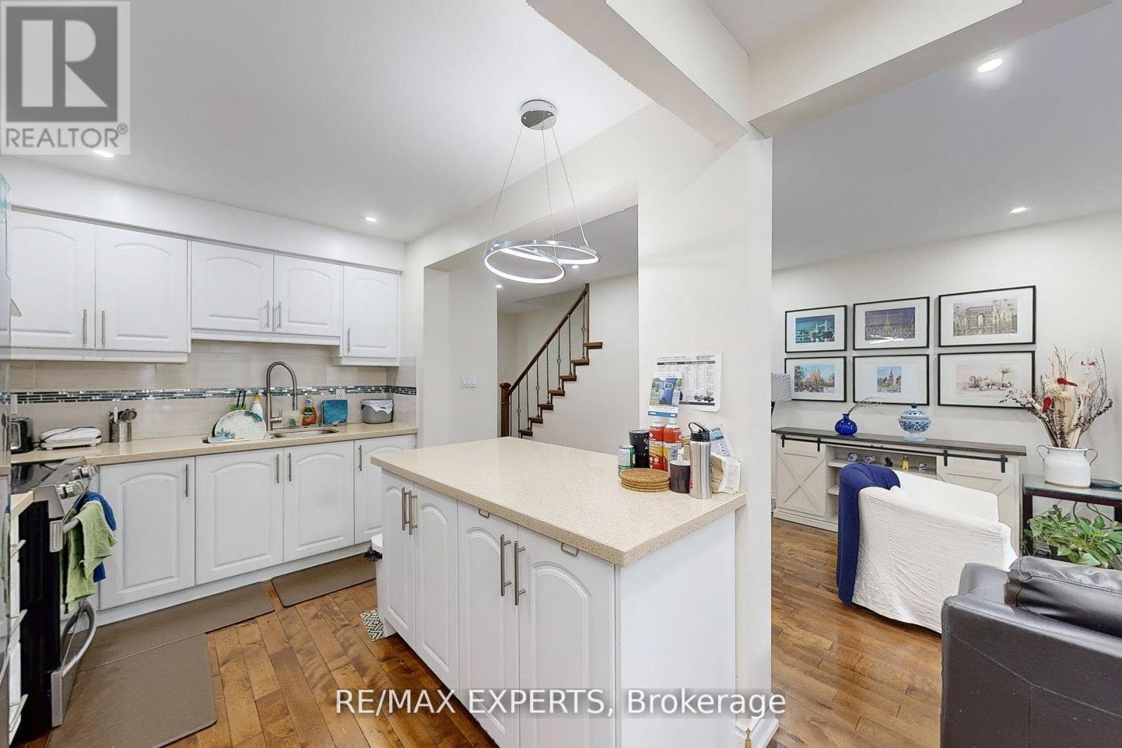 44 - 30 Dundalk Drive, Toronto, Ontario  M1P 2W5 - Photo 13 - E12703656