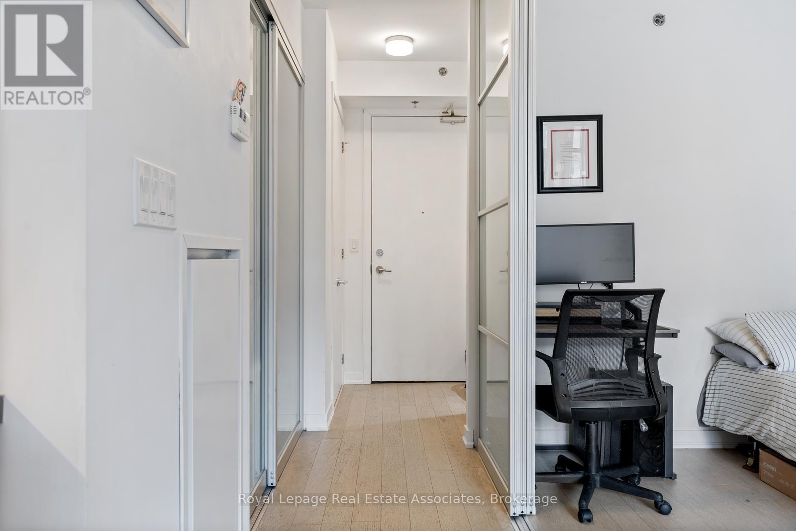 511 - 88 Colgate Avenue, Toronto, Ontario  M4M 0A6 - Photo 10 - E12703692