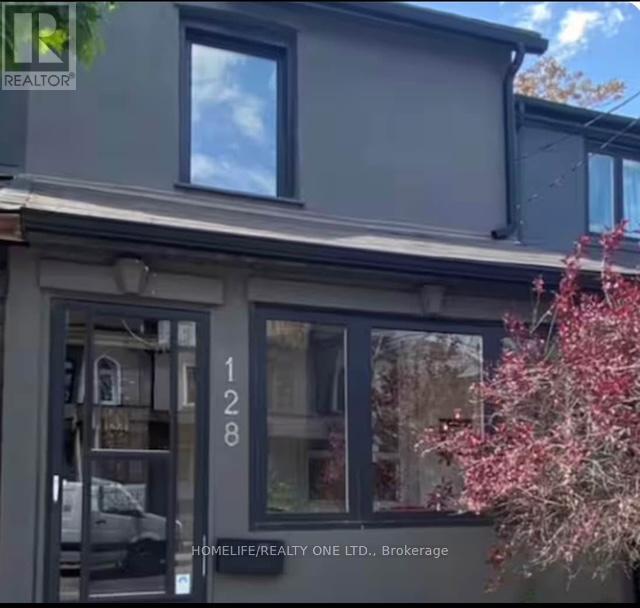128 CARLAW AVENUE, Toronto, Ontario