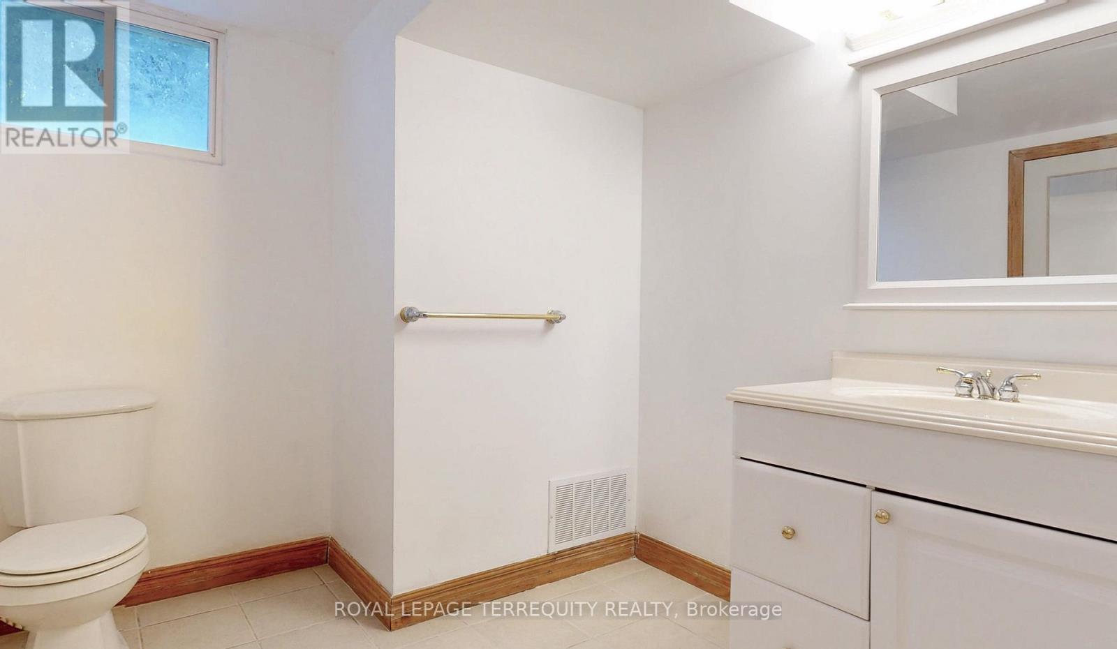 383 Rossland Road W, Oshawa, Ontario  L1J 3G7 - Photo 27 - E12703828