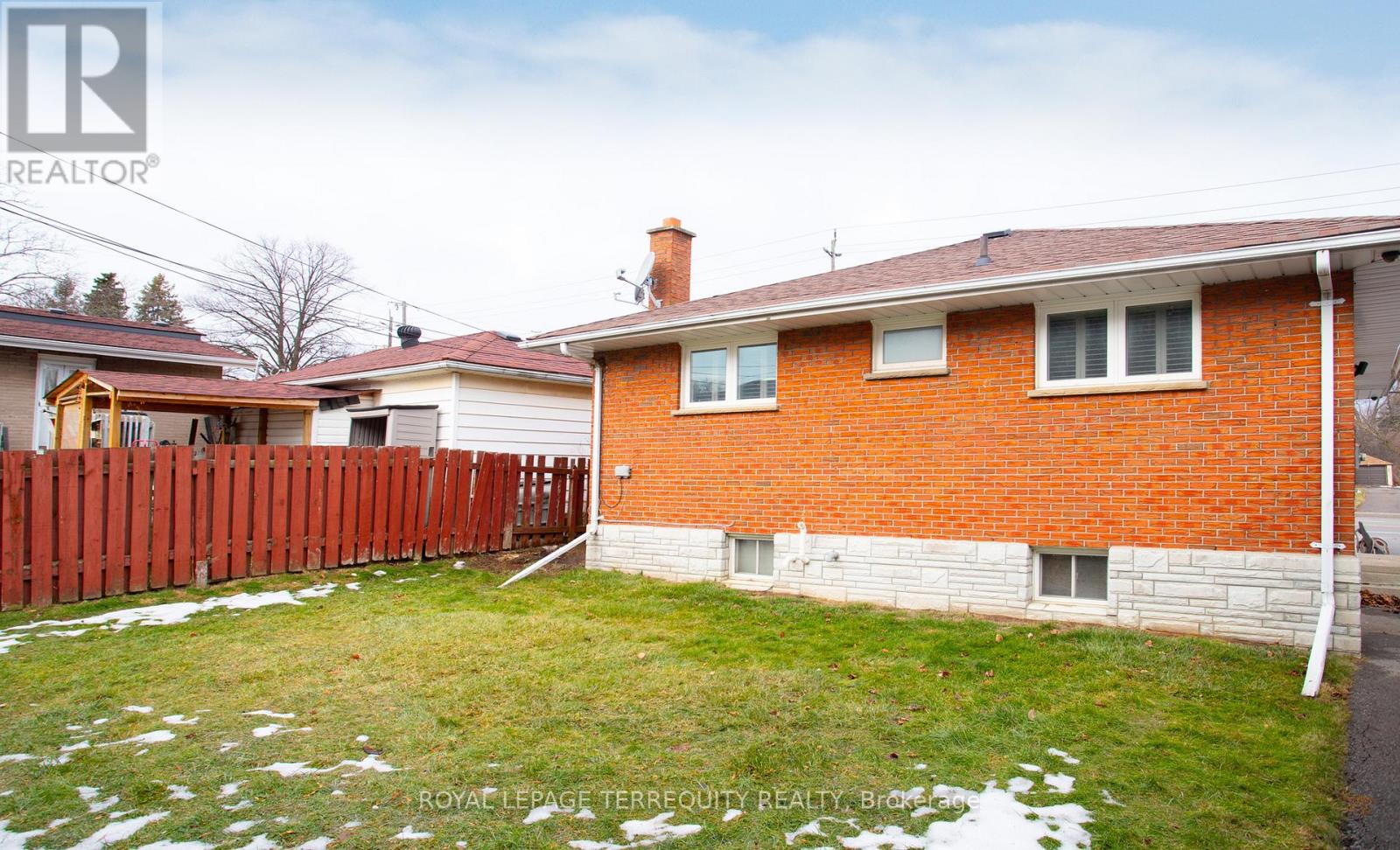 383 Rossland Road W, Oshawa, Ontario  L1J 3G7 - Photo 32 - E12703828