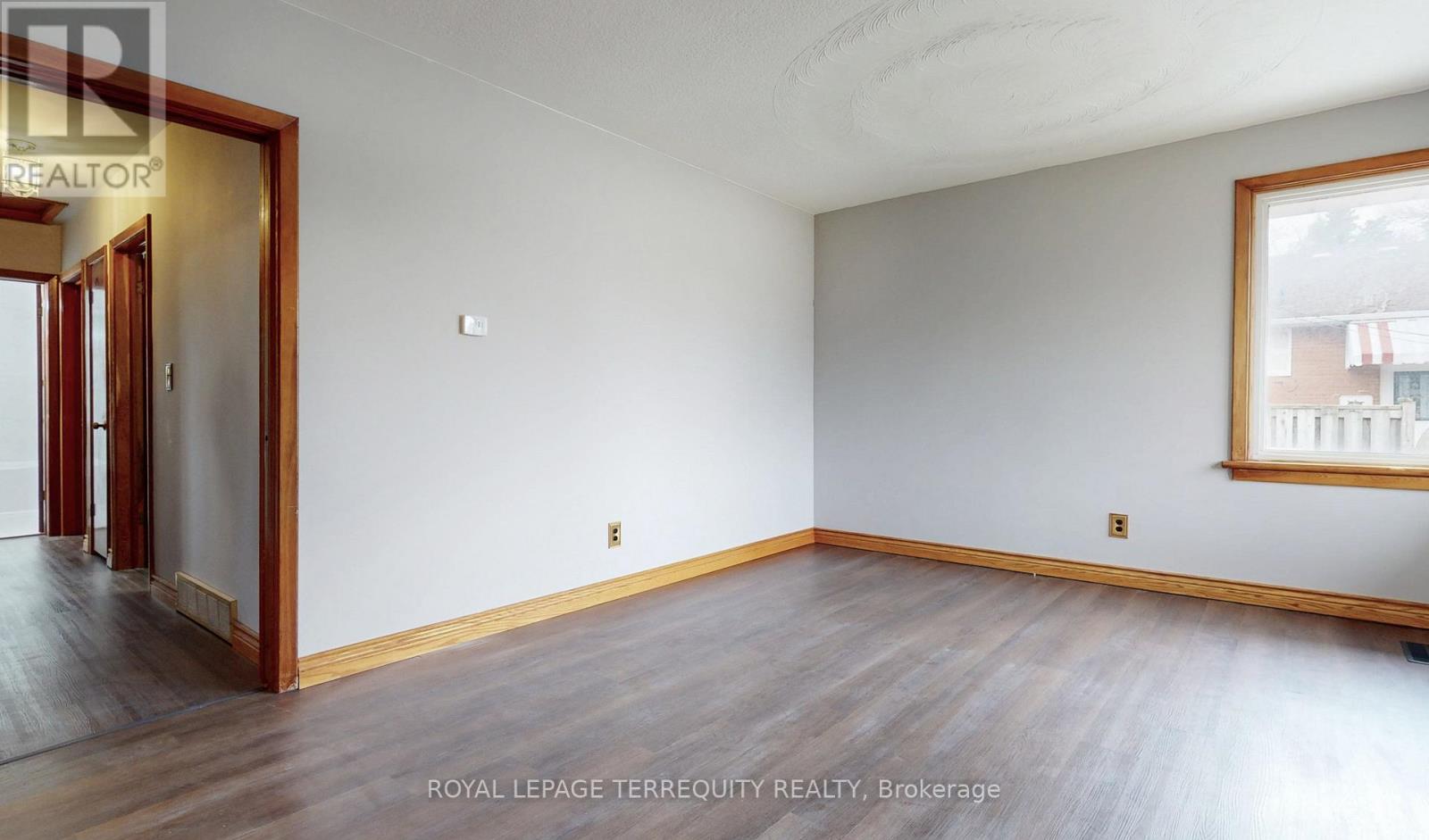 383 Rossland Road W, Oshawa, Ontario  L1J 3G7 - Photo 6 - E12703828