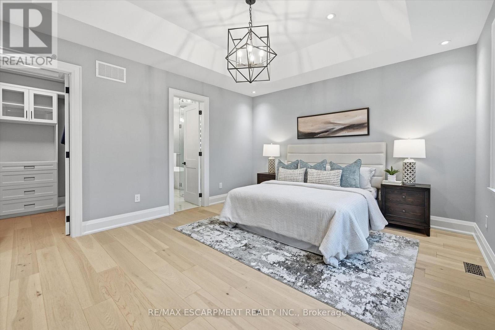 2229 Tallman Avenue, Burlington, Ontario  L7R 1R2 - Photo 30 - W12703610