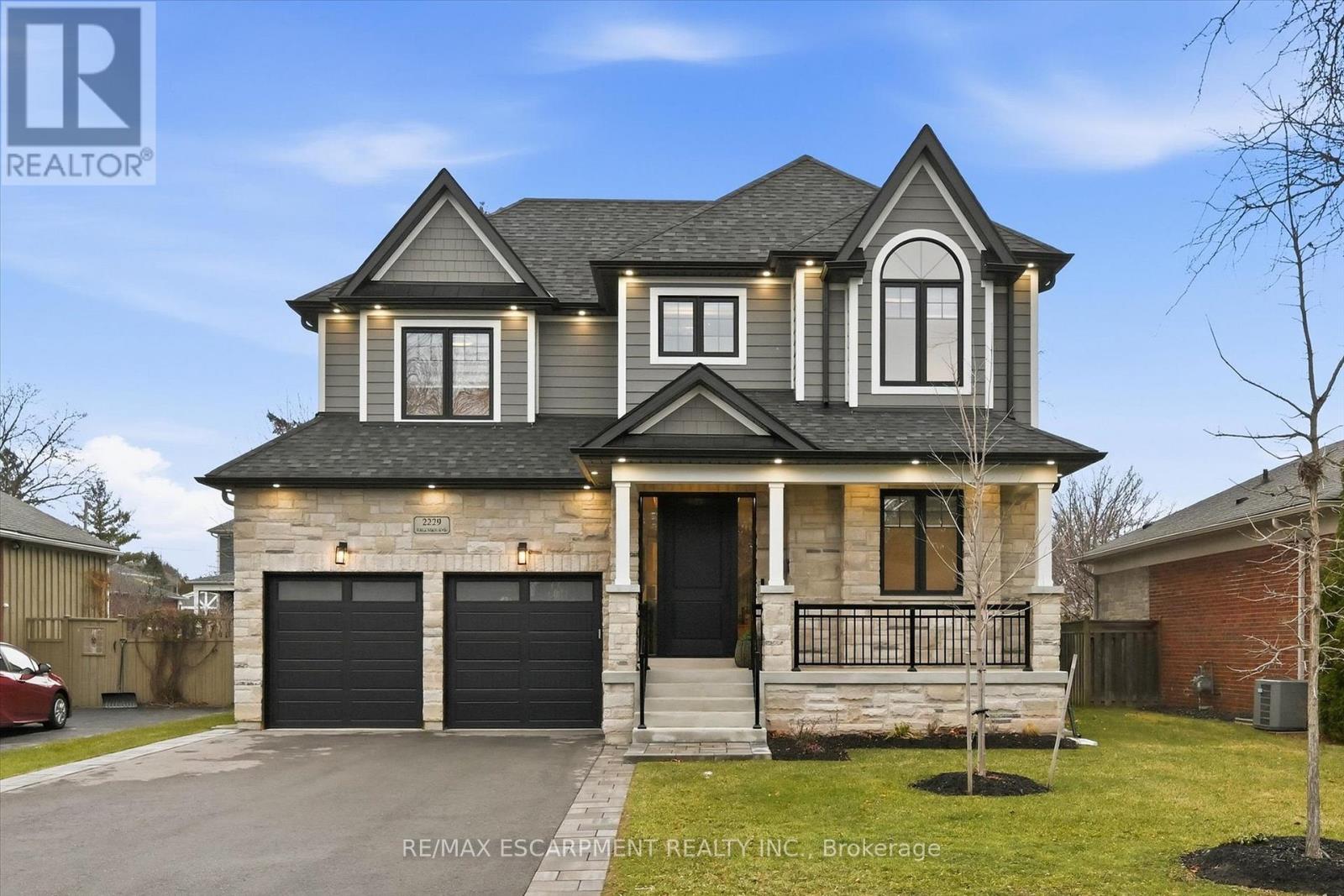 2229 TALLMAN AVENUE, Burlington, Ontario