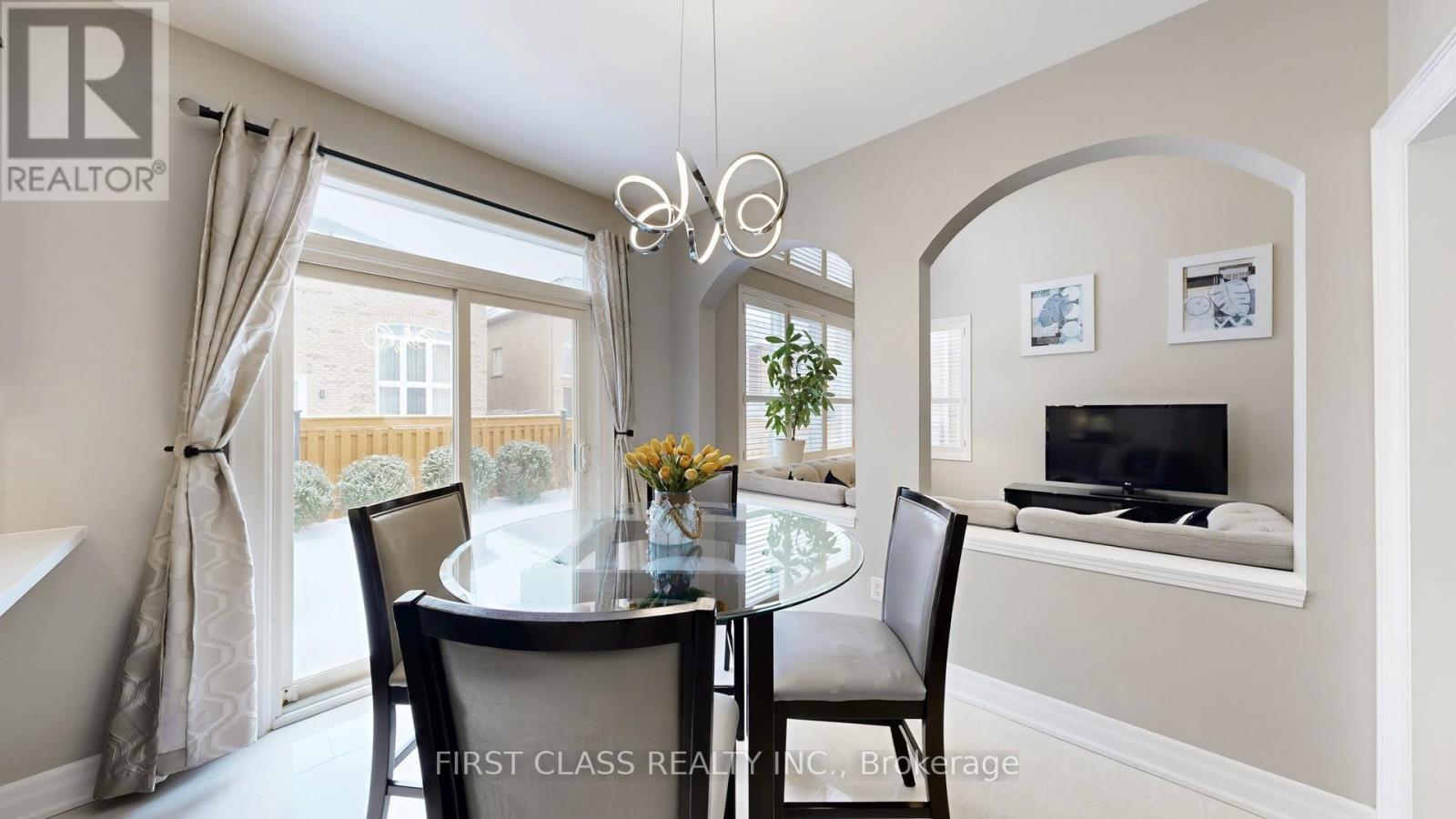 43 Calico Crescent, Markham, Ontario  L6C 3A4 - Photo 12 - N12703652