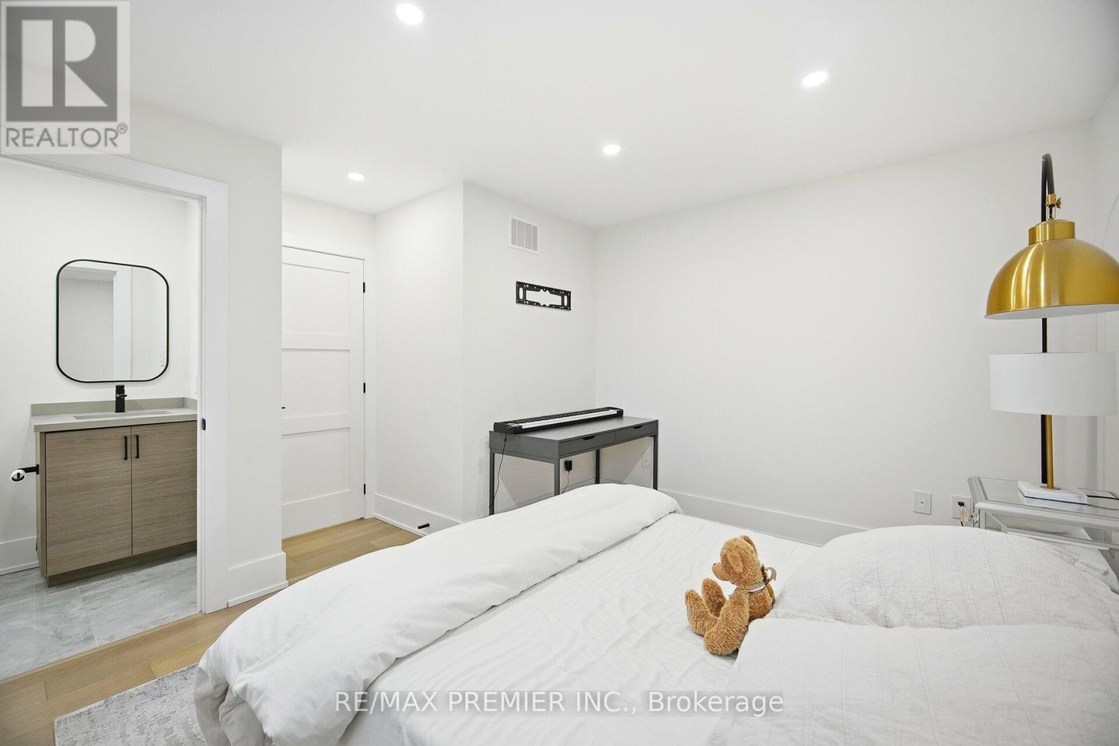 80 Sgotto Boulevard, Vaughan, Ontario  L4H 1W8 - Photo 20 - N12703802