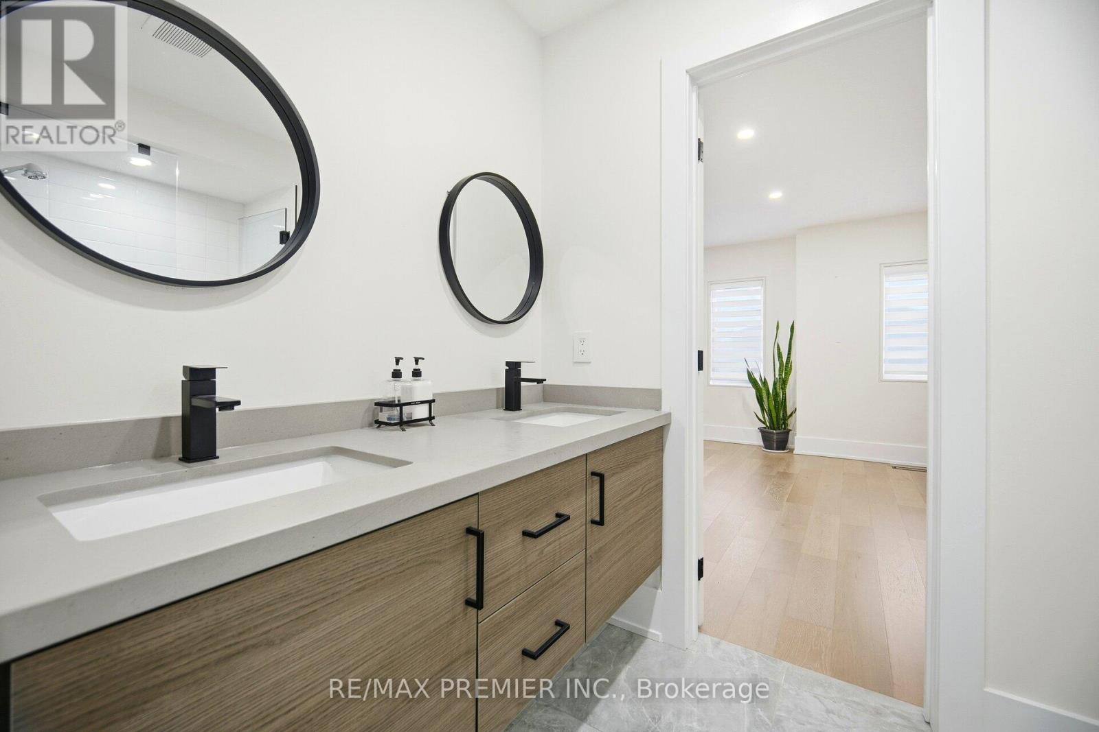 80 Sgotto Boulevard, Vaughan, Ontario  L4H 1W8 - Photo 23 - N12703802