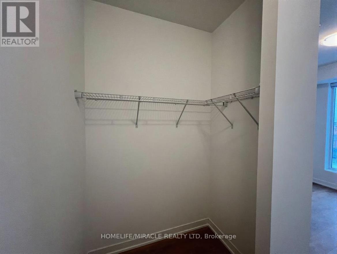 430 - 498 Caldari Road, Vaughan, Ontario  L4K 0R6 - Photo 6 - N12703836