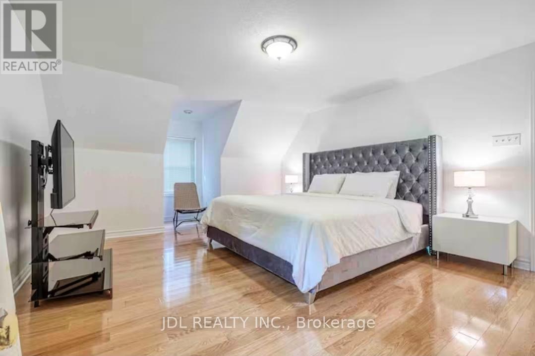 200 Bayview Avenue, Tay, Ontario  L0K 1R0 - Photo 14 - S12703702