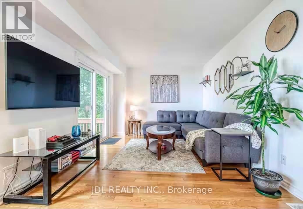 200 Bayview Avenue, Tay, Ontario  L0K 1R0 - Photo 6 - S12703702