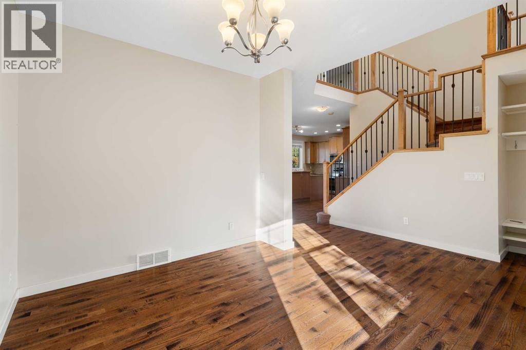 139 Coopers Hill Sw, Airdrie, Alberta  T4B 0B9 - Photo 6 - A2270605