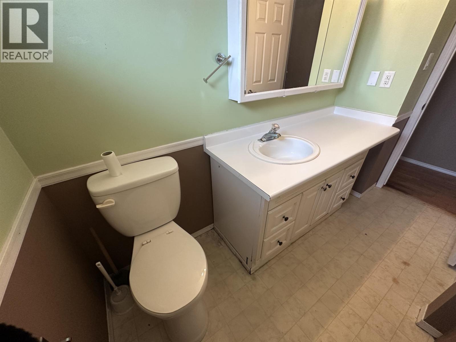 3916 Cottonwood Road, Fort Nelson, British Columbia  V0C 1R0 - Photo 15 - R3071310