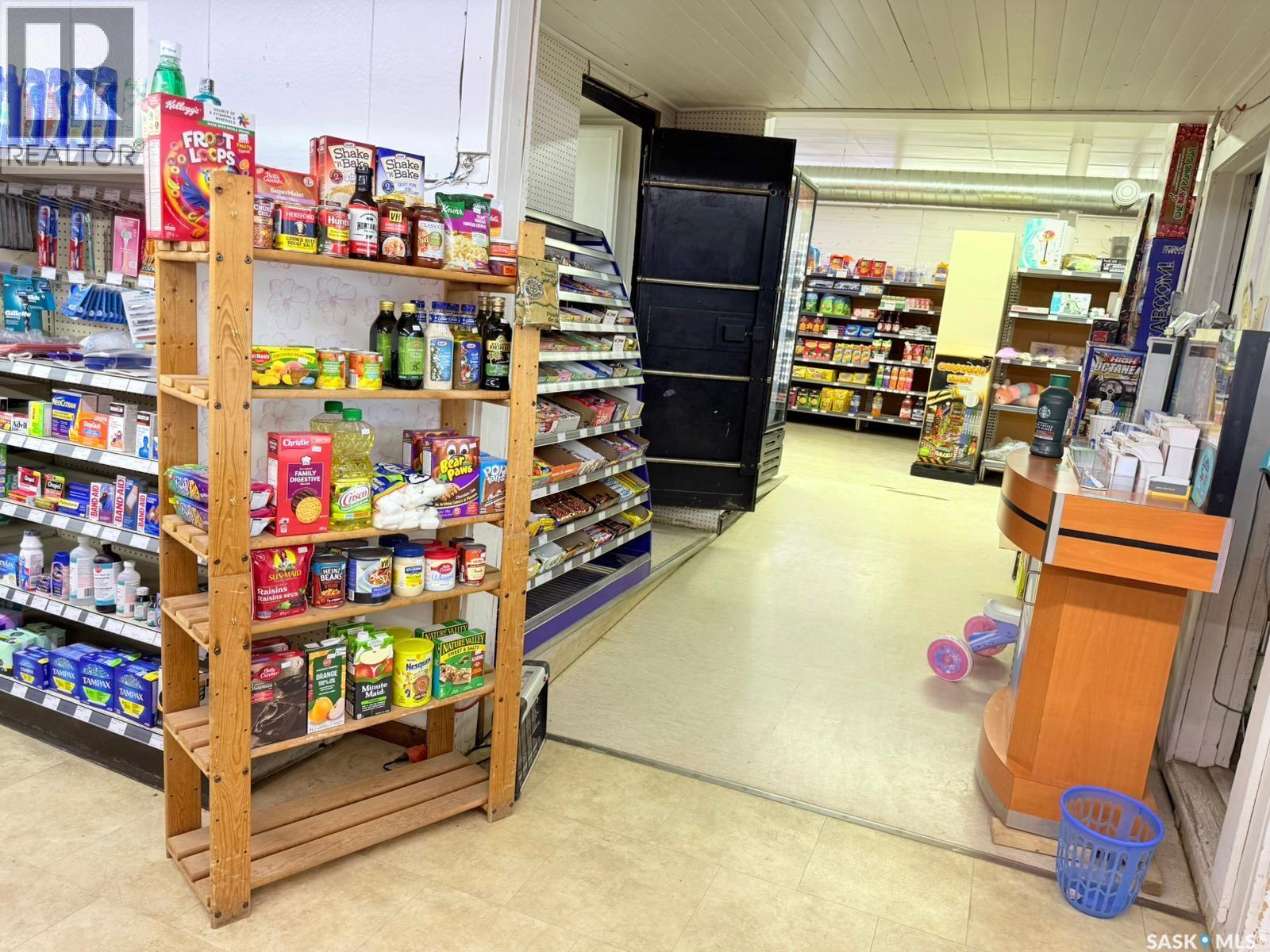 103 Main Street, Radville, Saskatchewan  S0C 2G0 - Photo 9 - SK026971