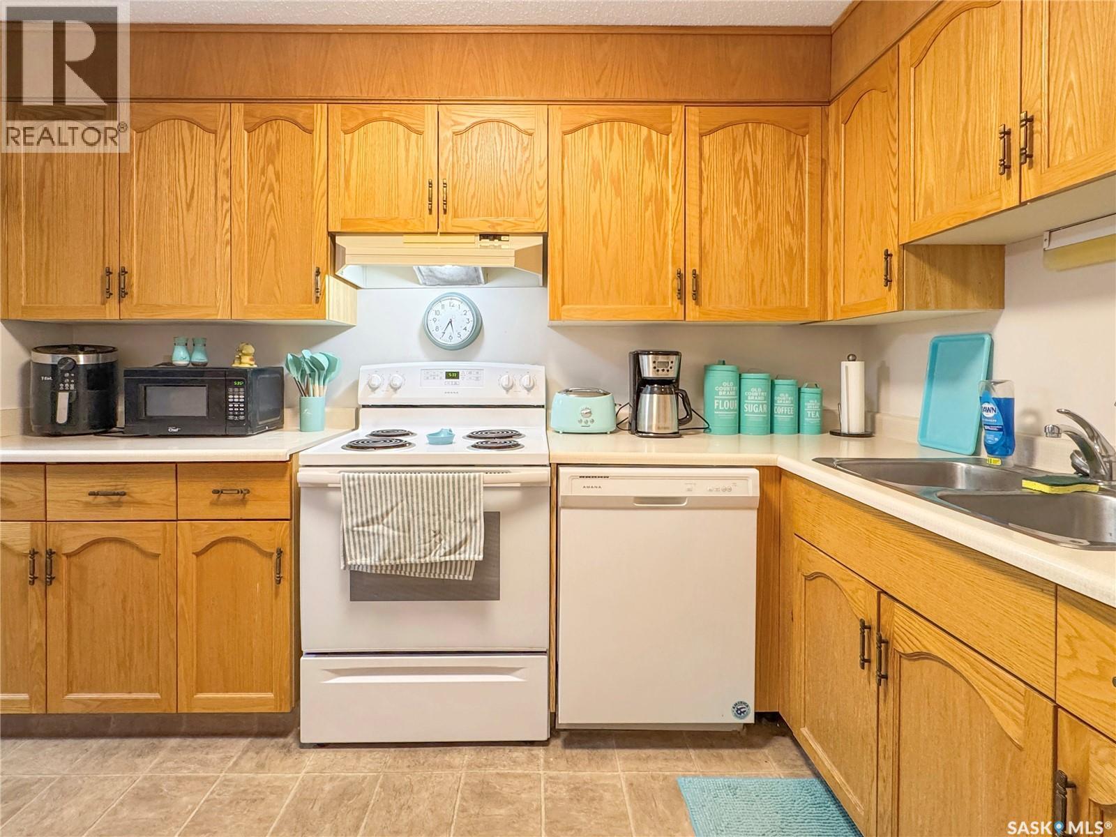 202 1442 102nd Street, North Battleford, Saskatchewan  S9A 1G7 - Photo 4 - SK026965