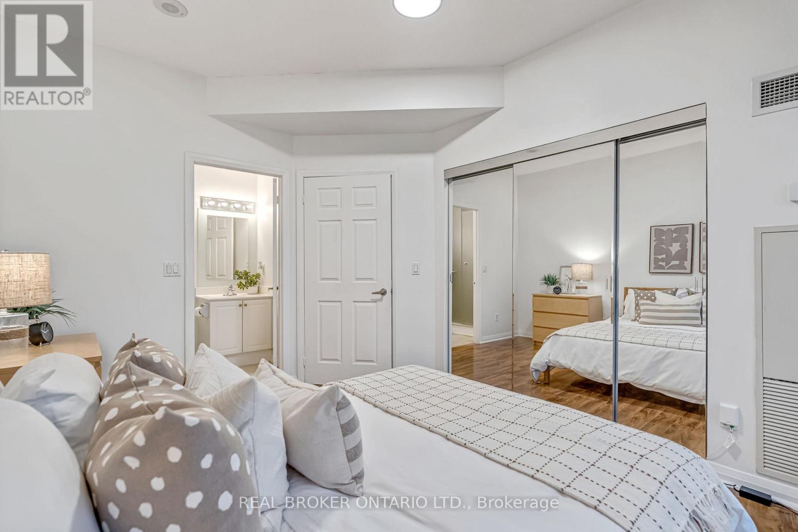 904 - 220 Forum Drive, Mississauga, Ontario  L4Z 4K1 - Photo 23 - W12703666