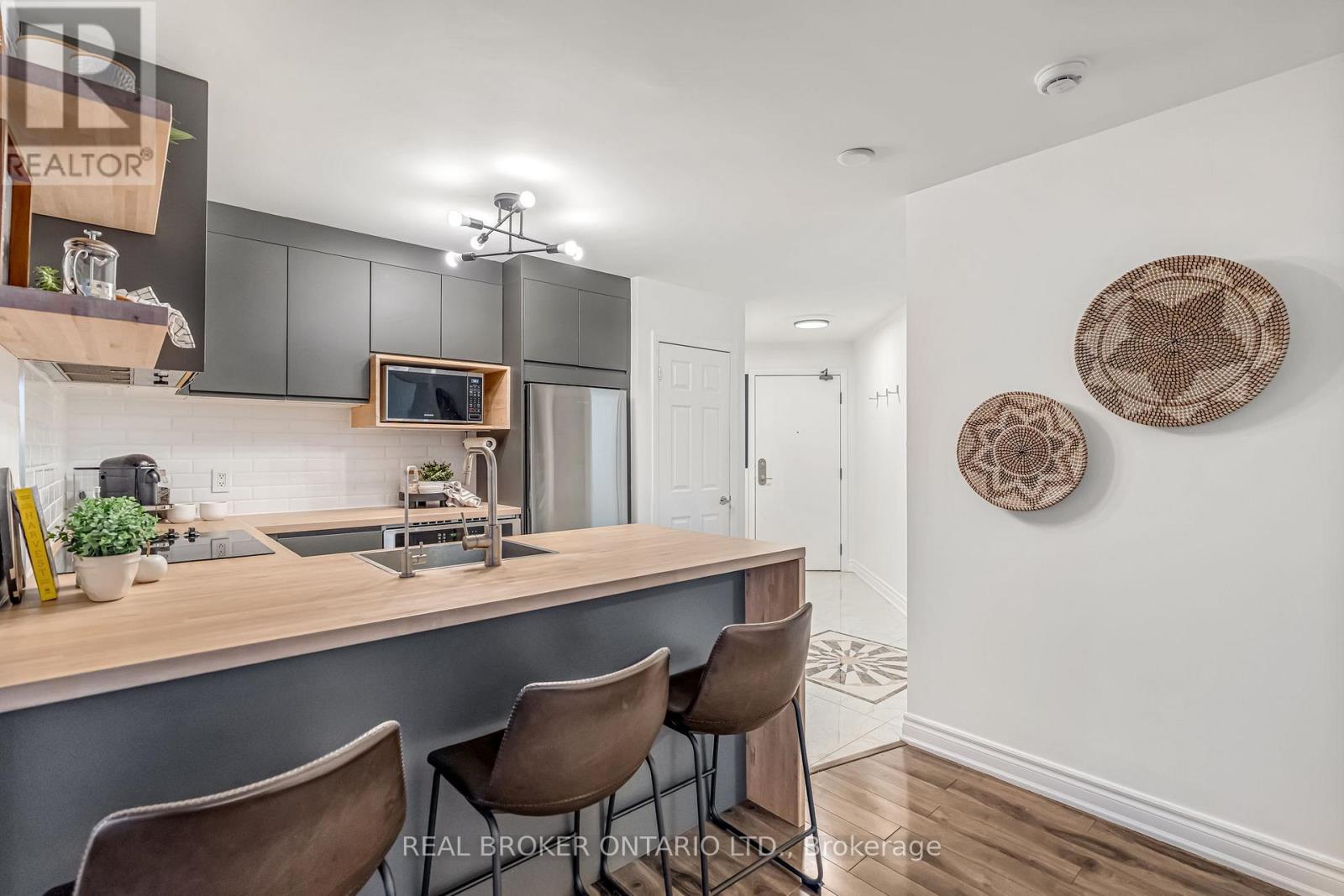 904 - 220 Forum Drive, Mississauga, Ontario  L4Z 4K1 - Photo 6 - W12703666