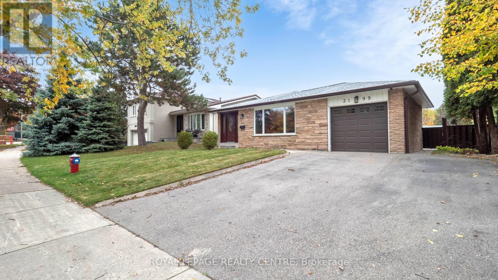 3199 Rymal Road, Mississauga, Ontario  L4Y 3B8 - Photo 3 - W12703676