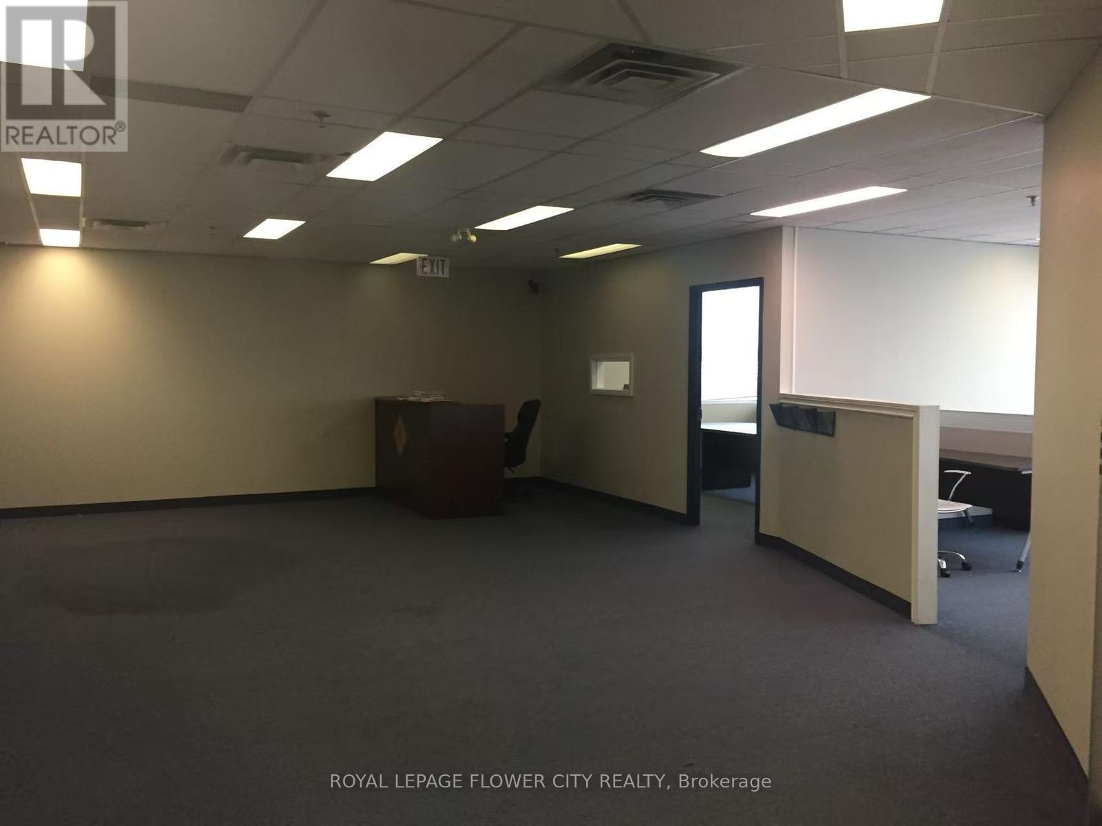 306 - 2800 SKYMARK AVENUE, Mississauga, Ontario