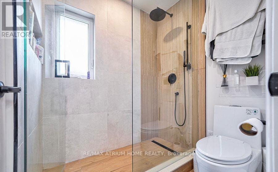 567 Atwater Avenue, Mississauga, Ontario  L5G 2A7 - Photo 10 - W12703690