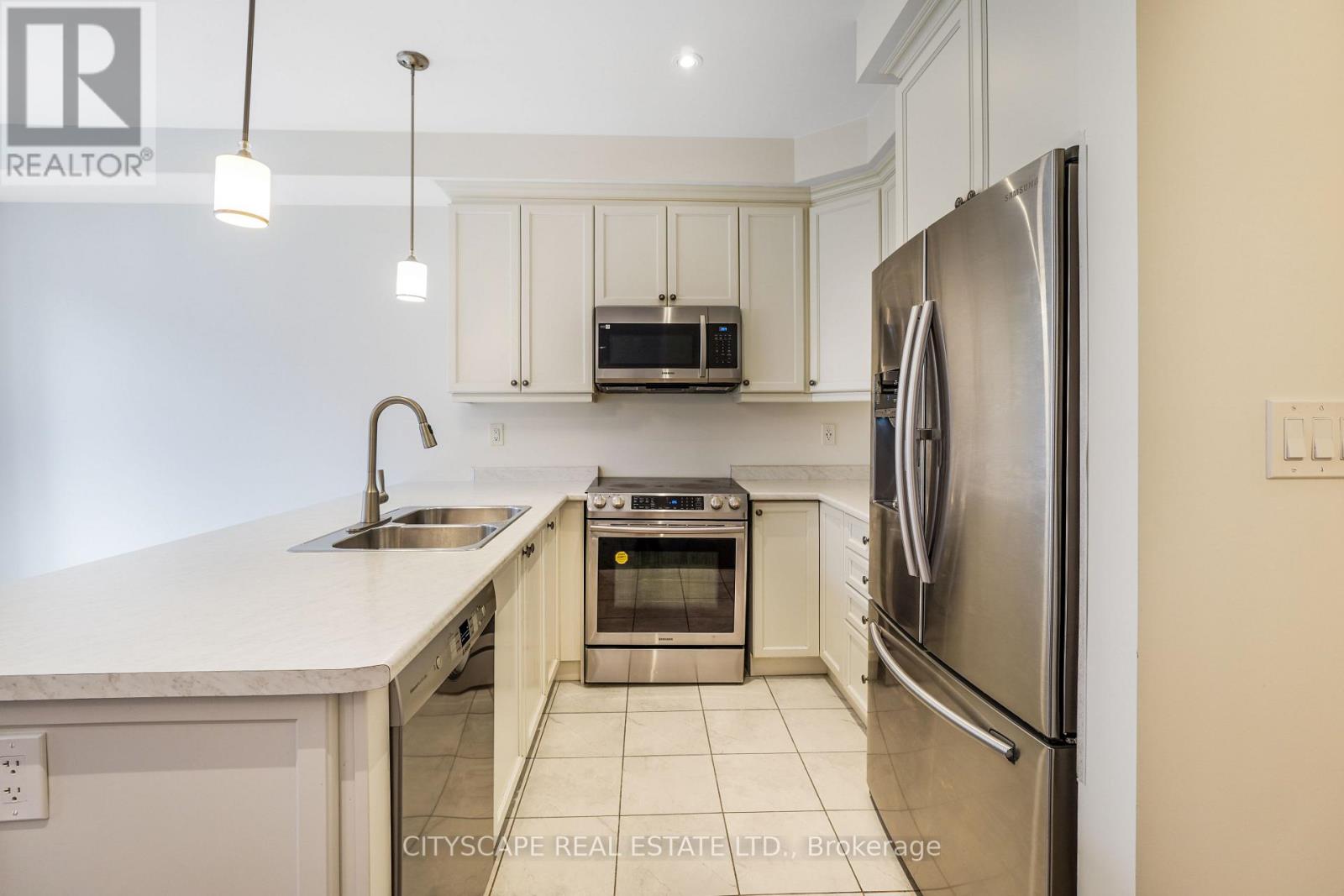 141 Hatt Court, Milton, Ontario  L9E 1G7 - Photo 17 - W12703776