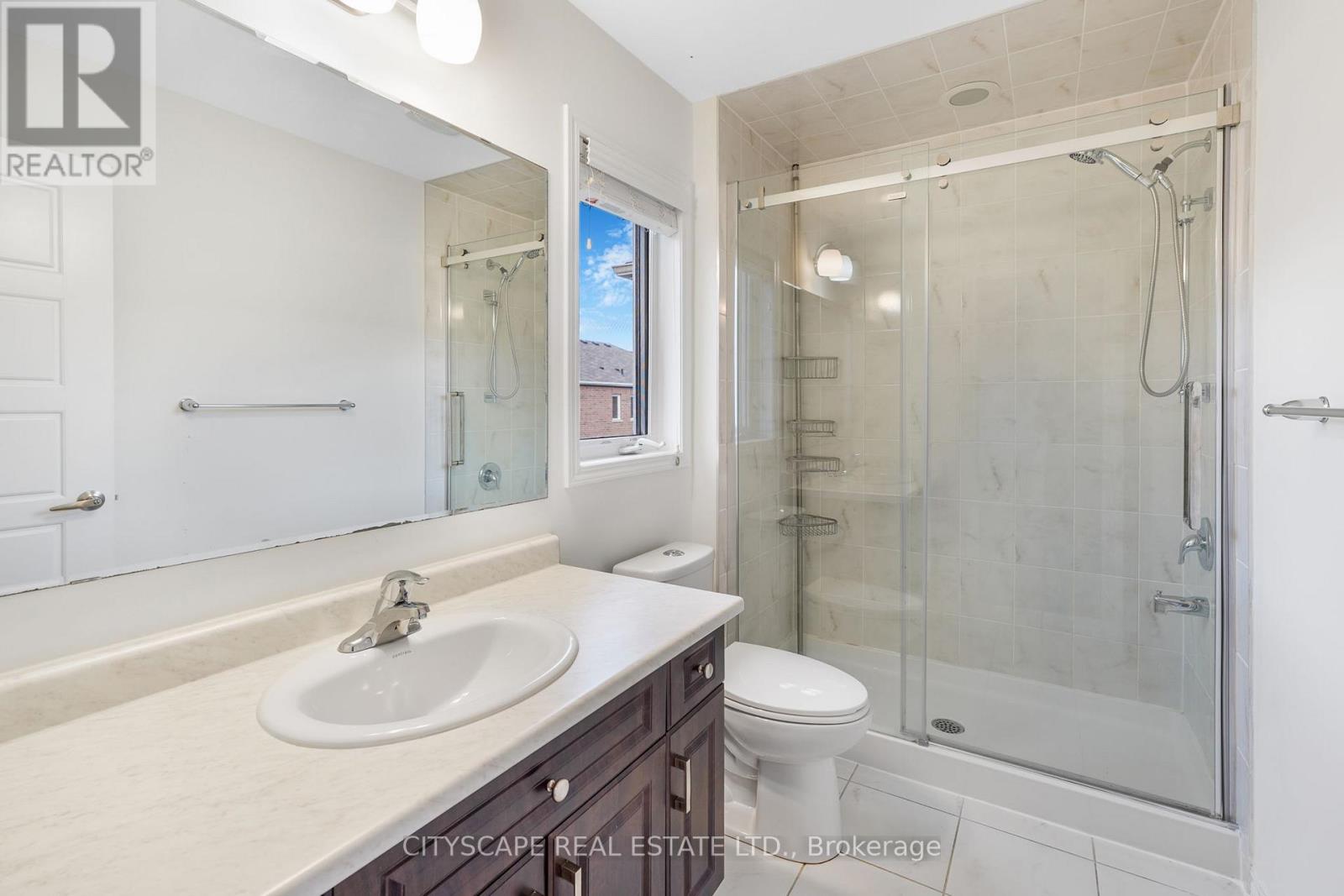 141 Hatt Court, Milton, Ontario  L9E 1G7 - Photo 36 - W12703776