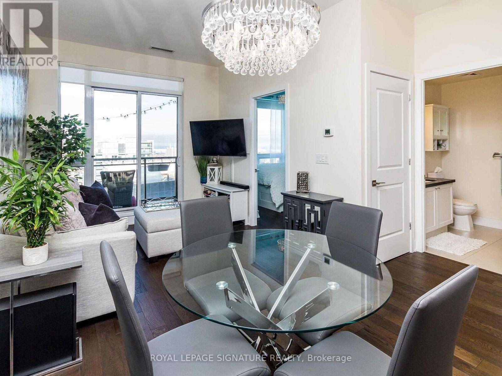 Lph 04 - 4011 Brickstone Mews, Mississauga, Ontario  L5B 0E3 - Photo 4 - W12703848