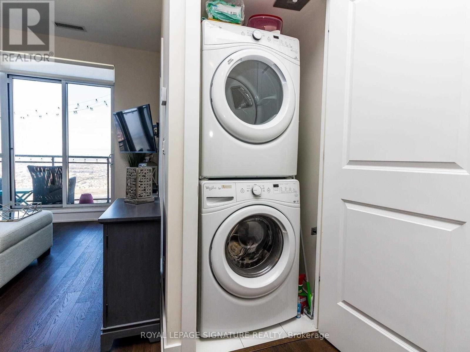 Lph 04 - 4011 Brickstone Mews, Mississauga, Ontario  L5B 0E3 - Photo 8 - W12703848