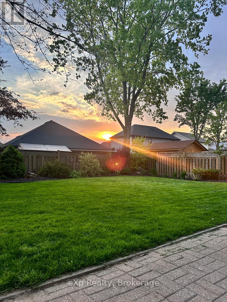 17 Dogwood Drive, Tillsonburg, Ontario  N4G 5S5 - Photo 42 - X12574486