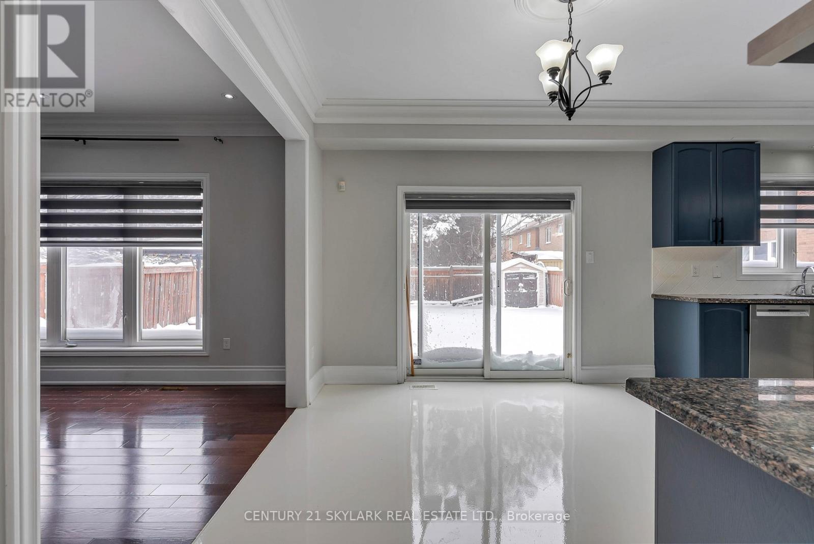 7 Yellow Avens Boulevard, Brampton, Ontario  L6R 0K5 - Photo 13 - W12667992