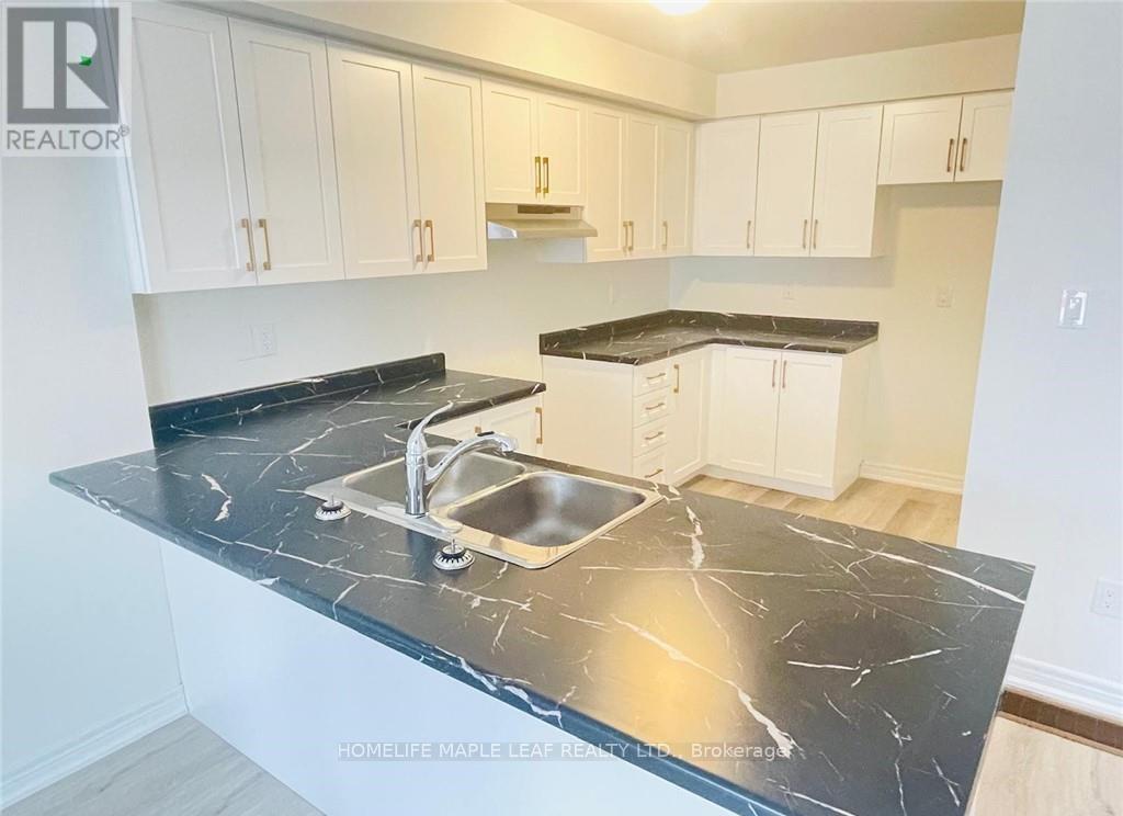 115 - 27 Roxanne Drive, Hamilton, Ontario  L8H 1L9 - Photo 12 - X12703832