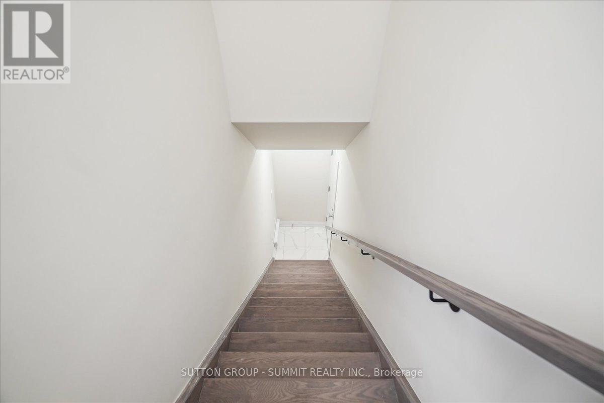 105 - 1593 Rose Way, Milton, Ontario  L9T 7E7 - Photo 3 - W12235624