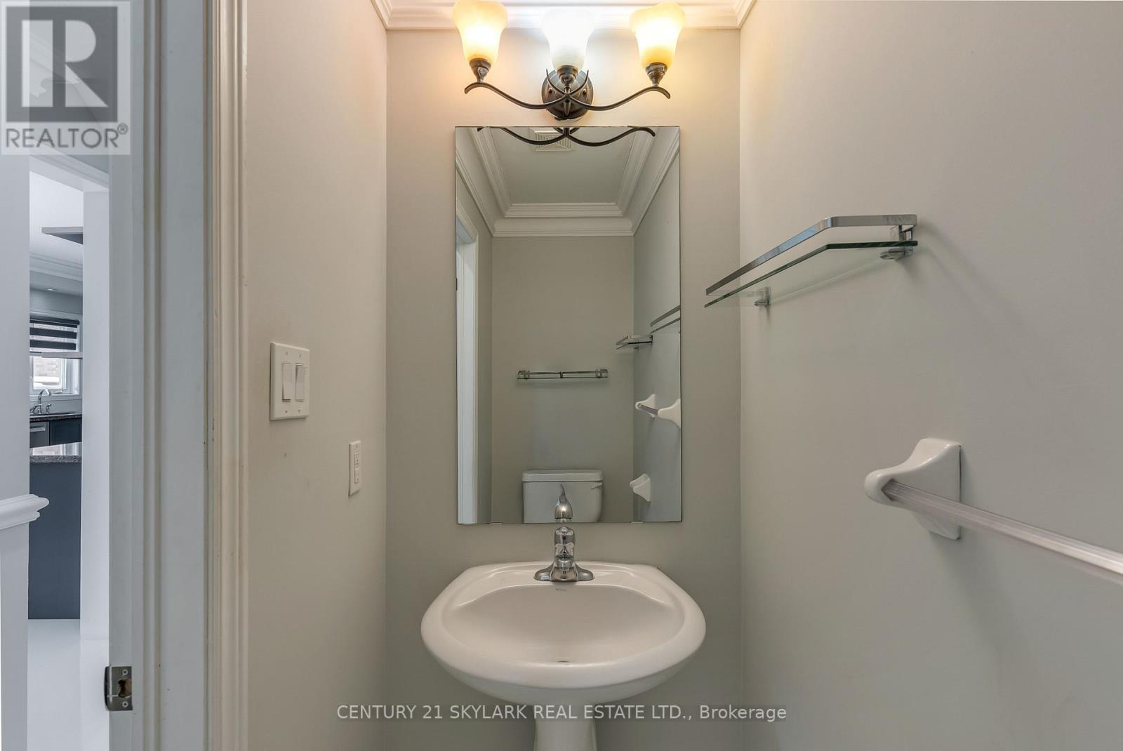 7 Yellow Avens Boulevard, Brampton, Ontario  L6R 0K5 - Photo 16 - W12667992