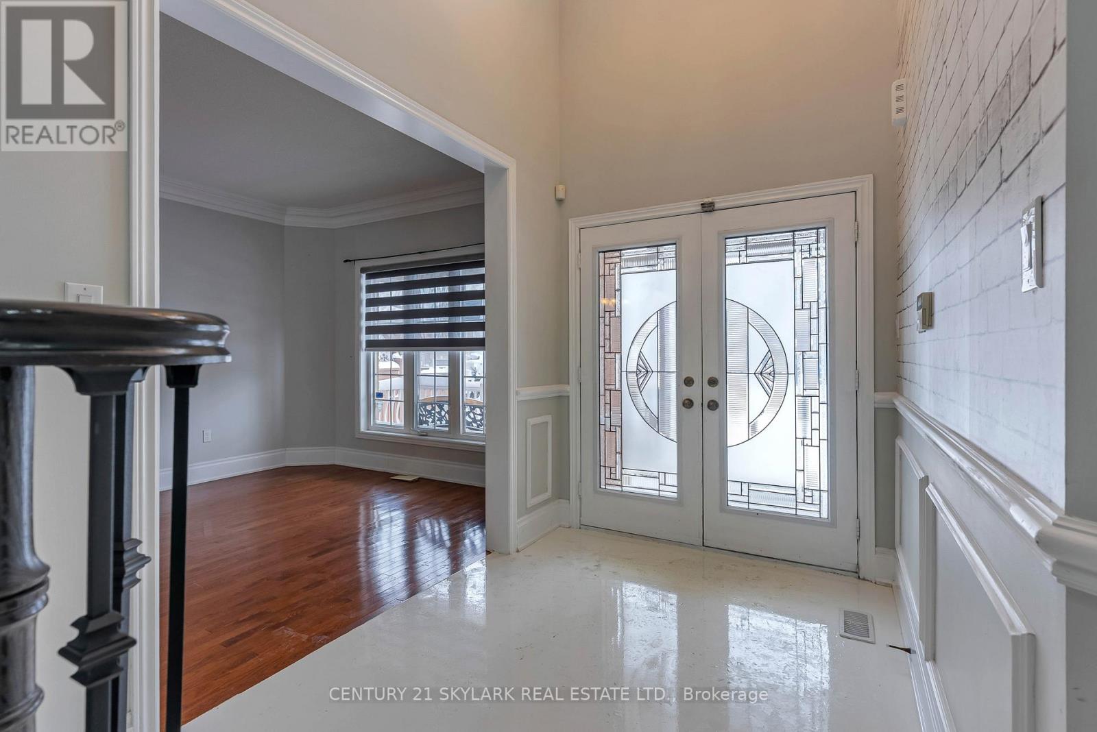 7 Yellow Avens Boulevard, Brampton, Ontario  L6R 0K5 - Photo 3 - W12667992