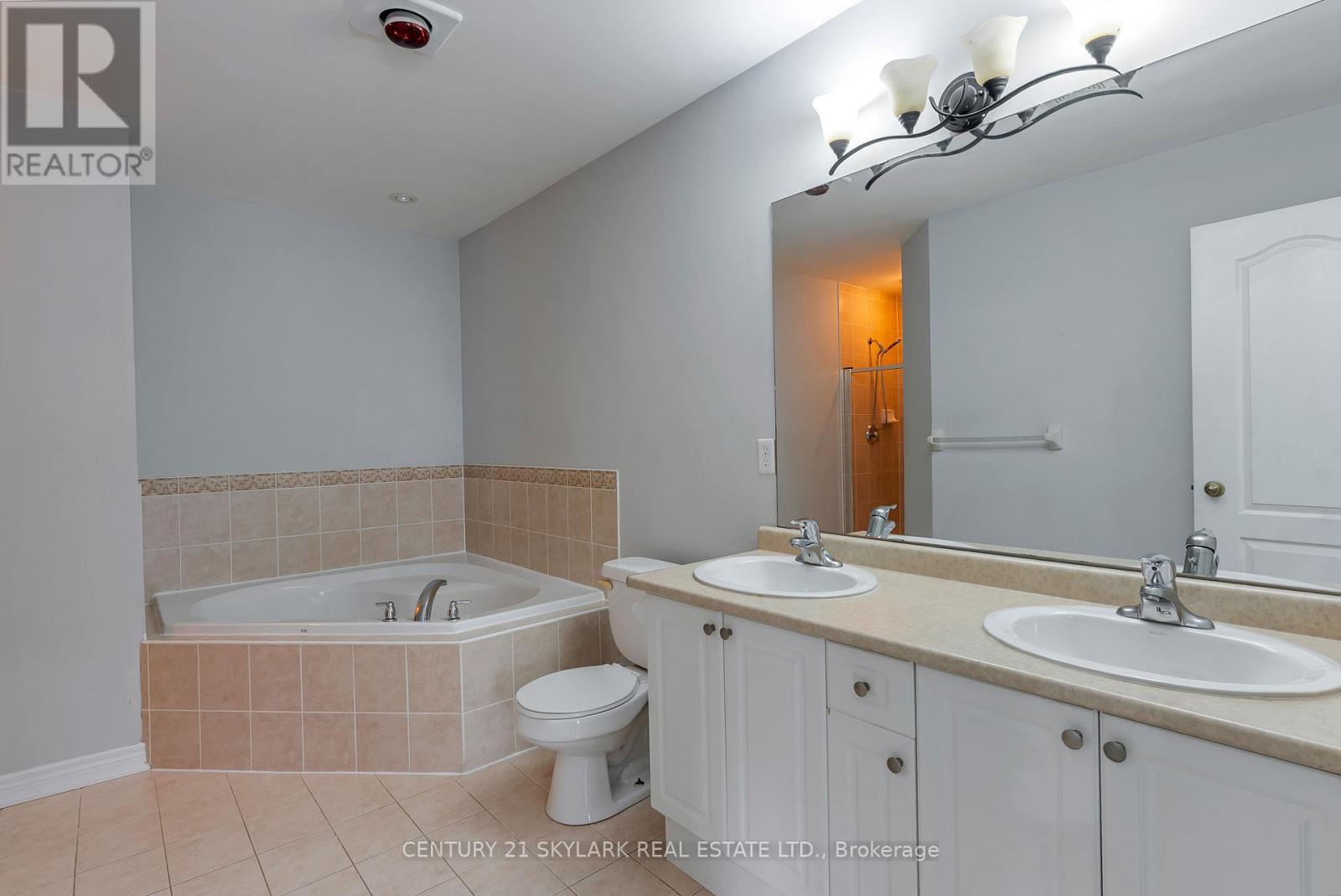 7 Yellow Avens Boulevard, Brampton, Ontario  L6R 0K5 - Photo 28 - W12667992