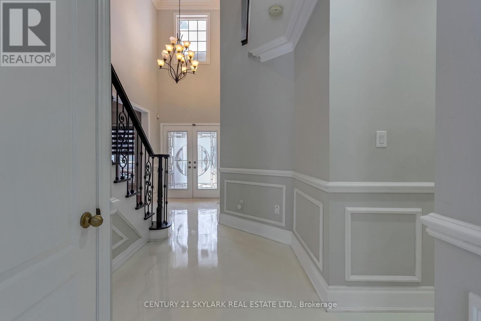 7 Yellow Avens Boulevard, Brampton, Ontario  L6R 0K5 - Photo 8 - W12667992