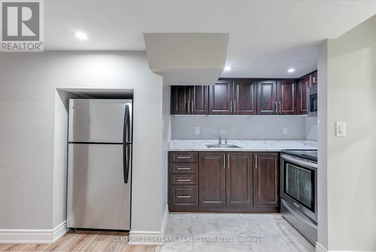 7 Yellow Avens Boulevard, Brampton, Ontario  L6R 0K5 - Photo 39 - W12667992