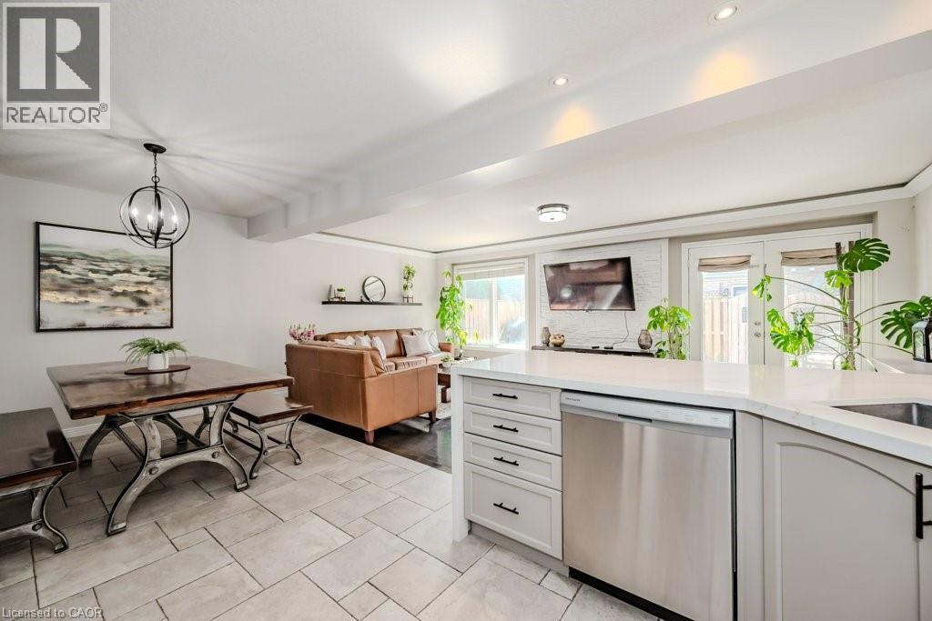 54 Geranium Avenue, Hamilton, Ontario  L0R 1P0 - Photo 9 - 40798781