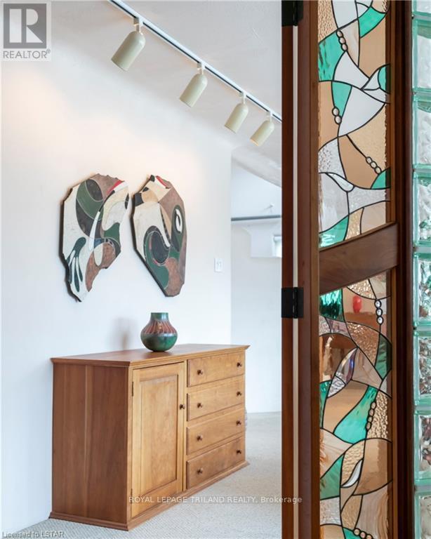 15668 Furnival Road, West Elgin, Ontario  N0L 2N0 - Photo 11 - X12703910