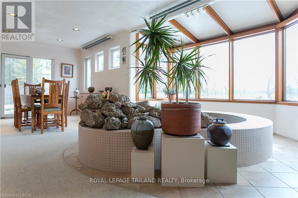 15668 Furnival Road, West Elgin, Ontario  N0L 2N0 - Photo 13 - X12703910