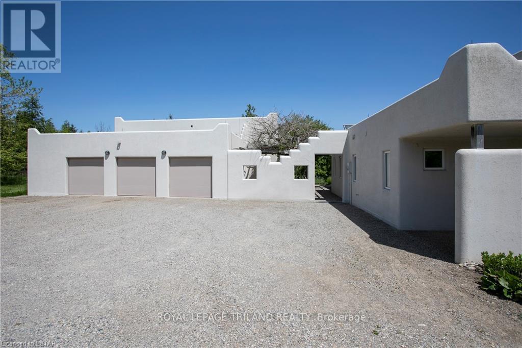 15668 Furnival Road, West Elgin, Ontario  N0L 2N0 - Photo 3 - X12703910