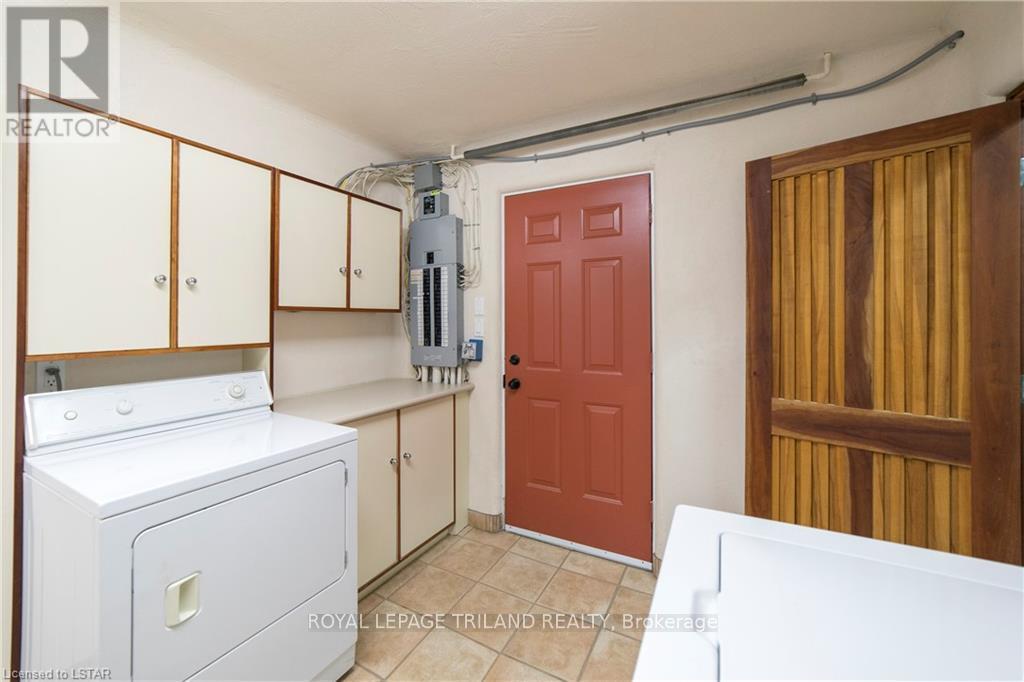 15668 Furnival Road, West Elgin, Ontario  N0L 2N0 - Photo 32 - X12703910