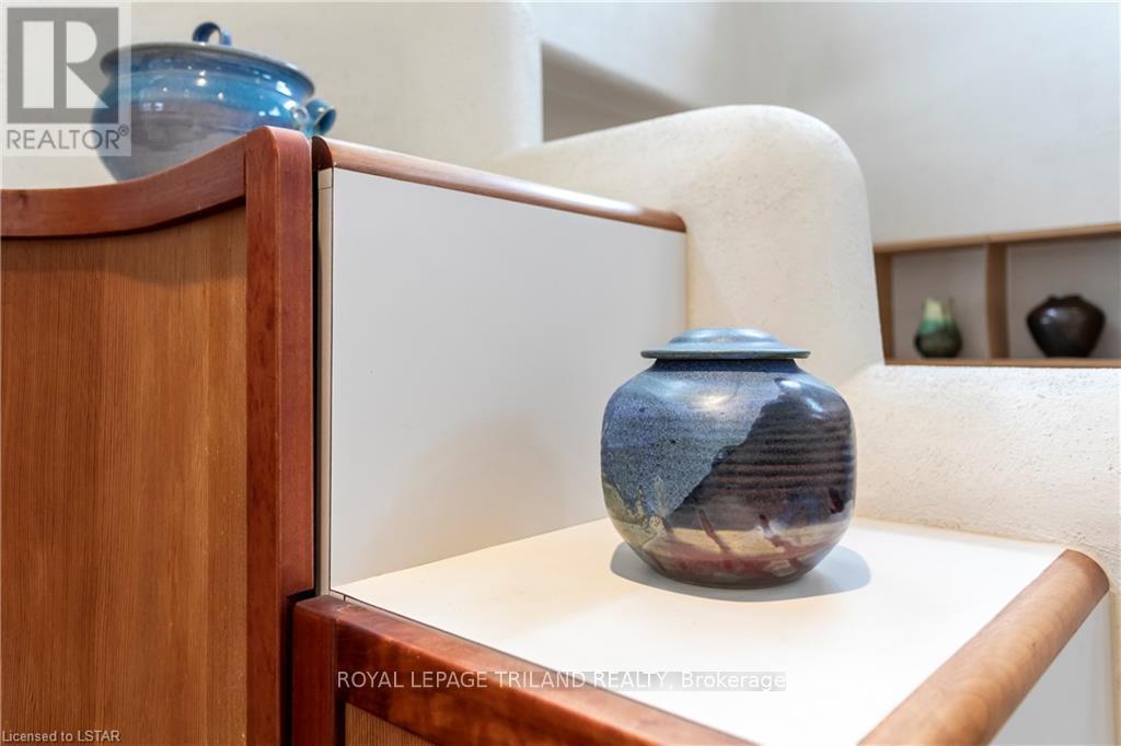 15668 Furnival Road, West Elgin, Ontario  N0L 2N0 - Photo 35 - X12703910