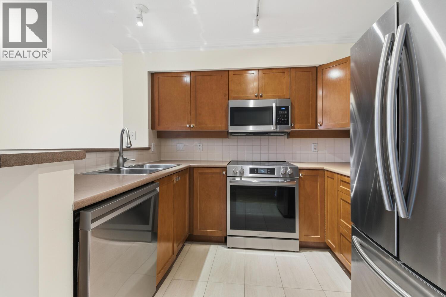 205 18 Smokey Smith Place, New Westminster, British Columbia  V3L 5V3 - Photo 10 - R3080090