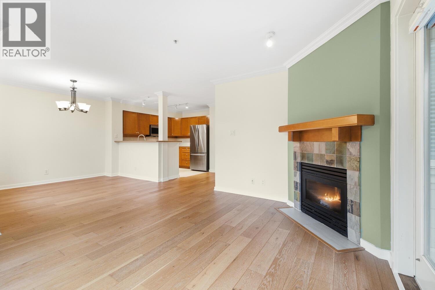 205 18 Smokey Smith Place, New Westminster, British Columbia  V3L 5V3 - Photo 4 - R3080090