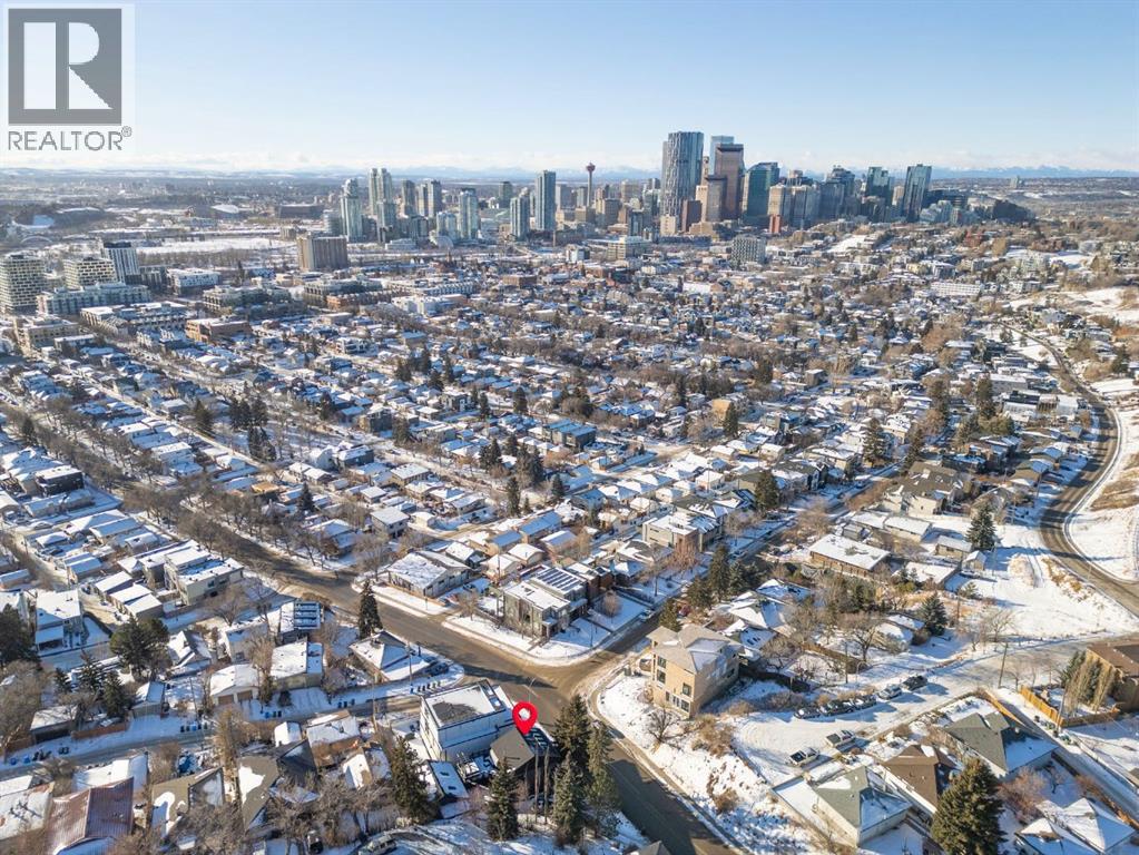 618 10 Street NE, calgary, Alberta