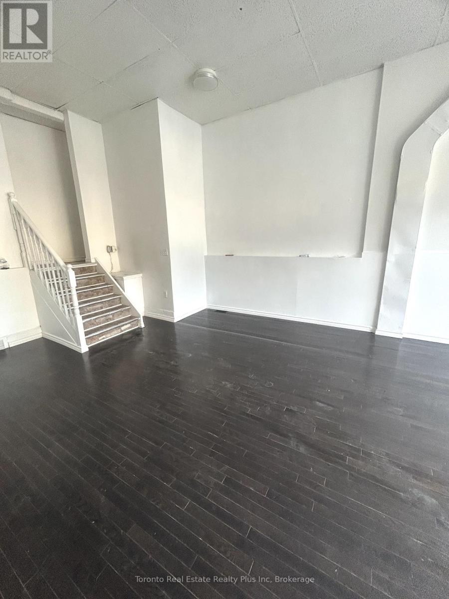 Front - 1293 Gerrard Street E, Toronto (South Riverdale), Ontario  M4L 1Y8 - Photo 6 - E12386369